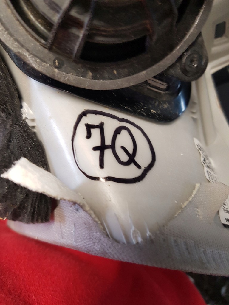 фото №10, Захист стійка лівий задня vw touareg iii dynaudio