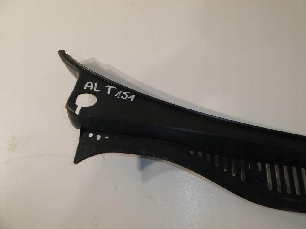 фото №6, Жабо пластиковий vw caddy 2k0819403