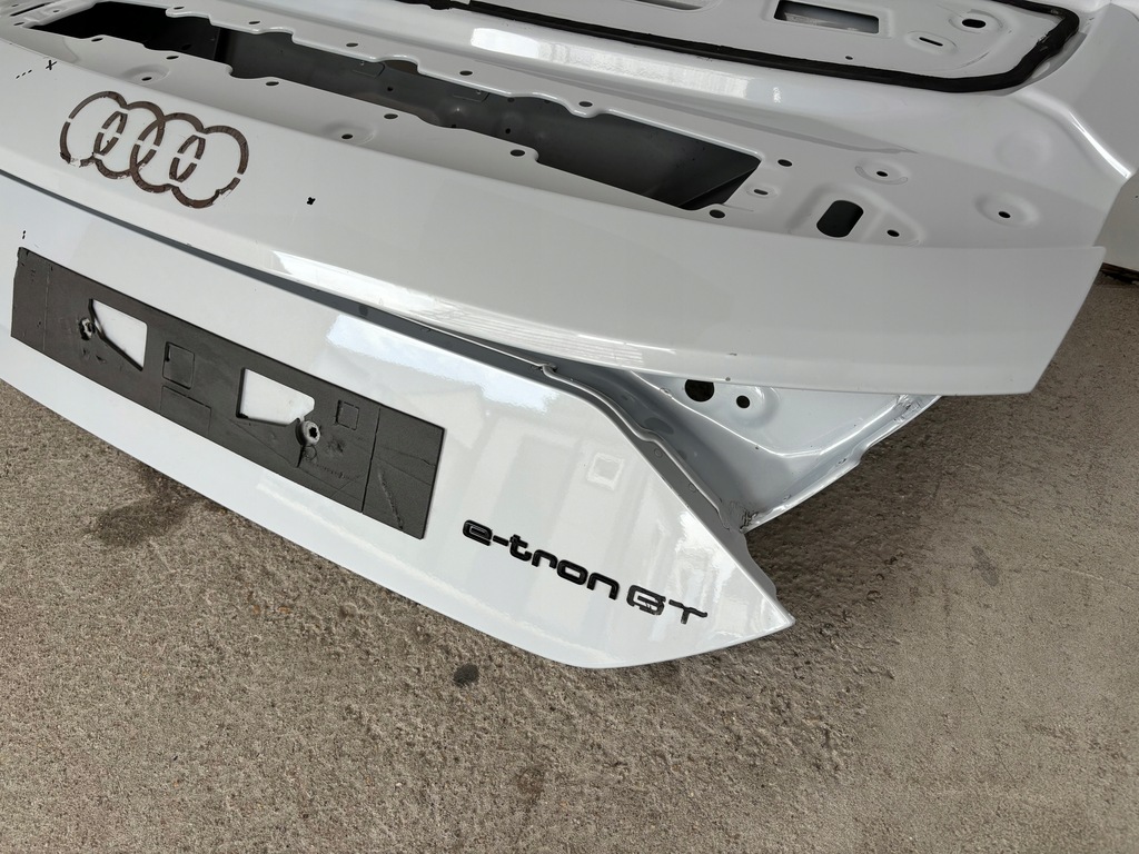 фото №10, Audi e-tron gt кришка багажника багажника задня