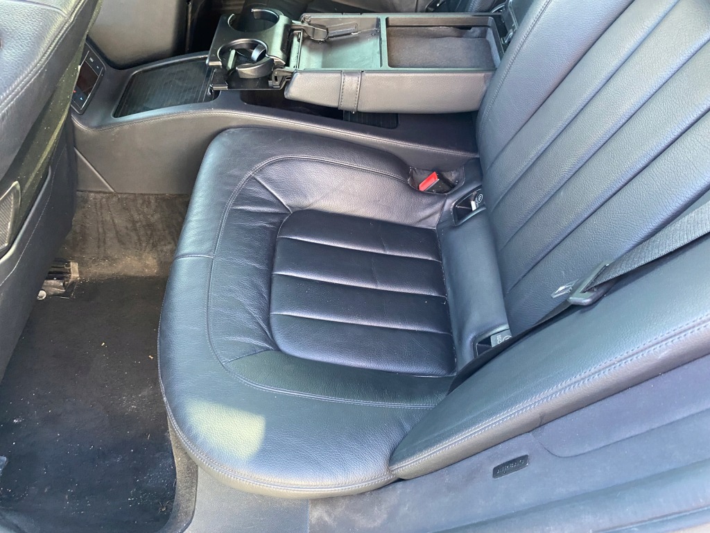 W218 cls сидіння перед заднє сидіння задня обшивки двері оббивка czarna harman kar в Україні