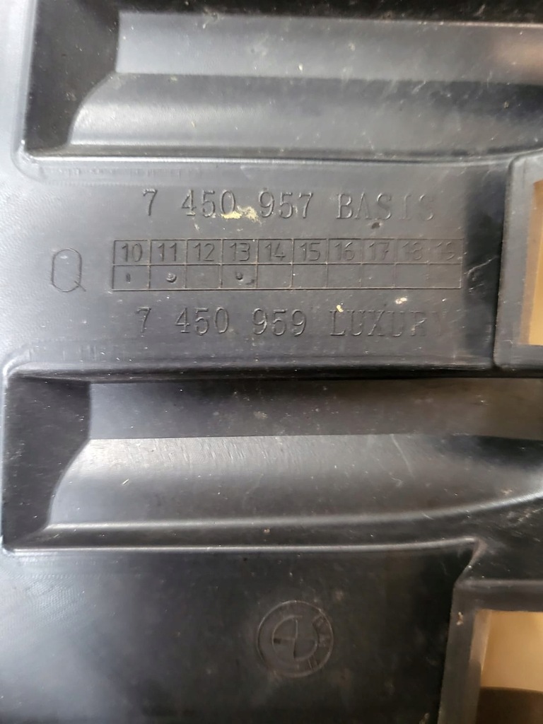 фото №6, Bmw 1 f40 решётка радиатора решётка радиатора бампера orginal