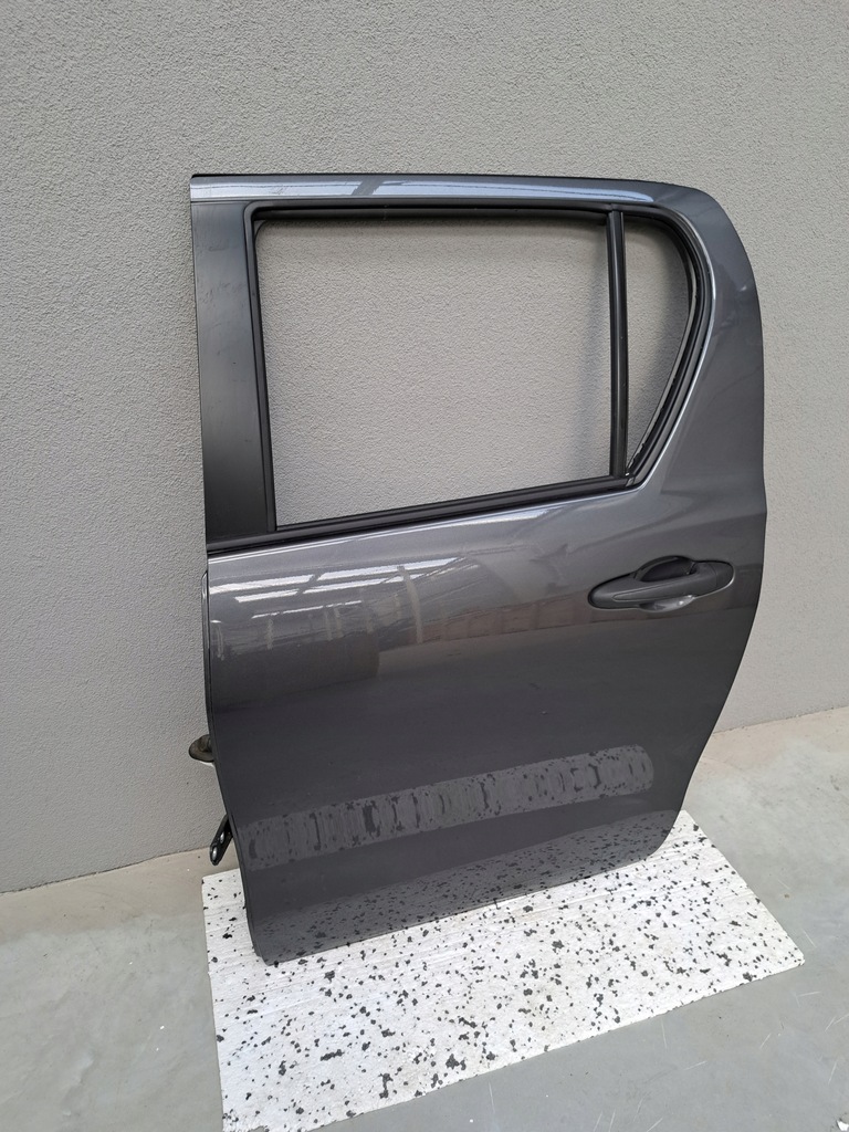 фото №1, Toyota hilux дверь левый задняя оригинал