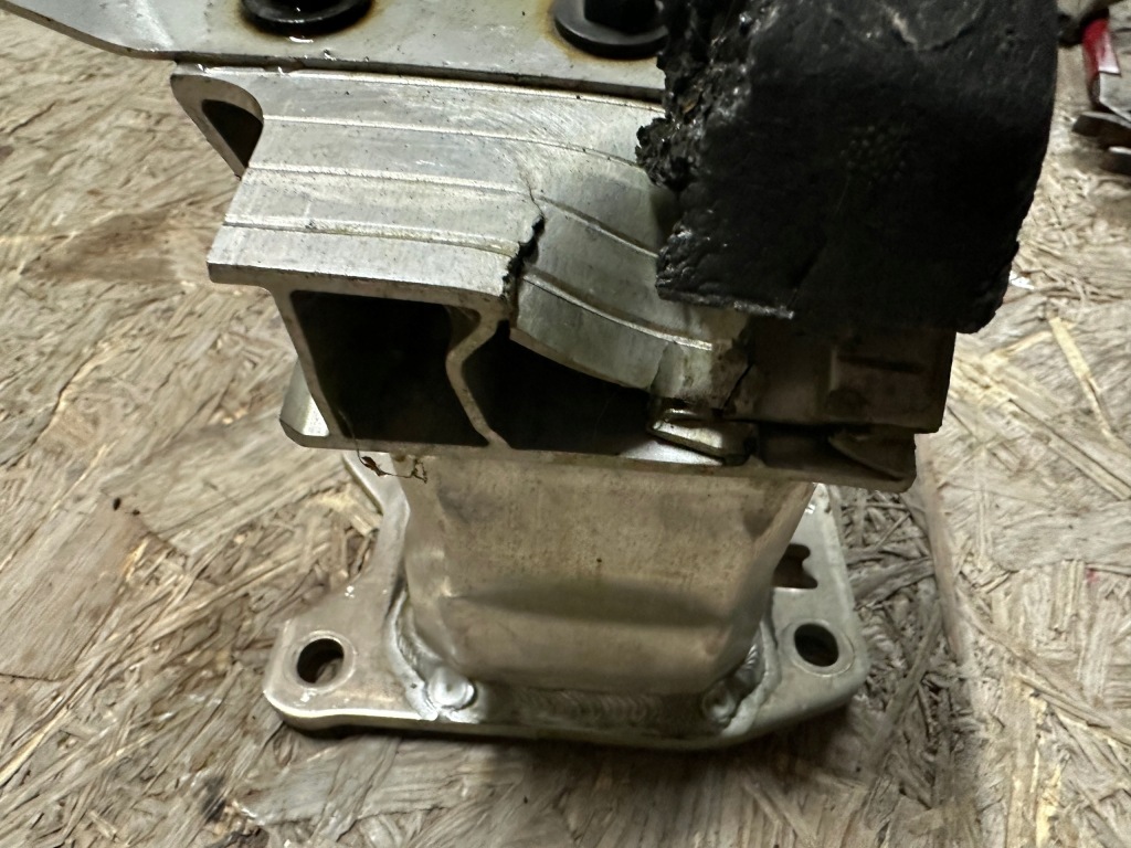 фото №7, Балка бампера задняя задняя porsche 992 9gt gt3 rs