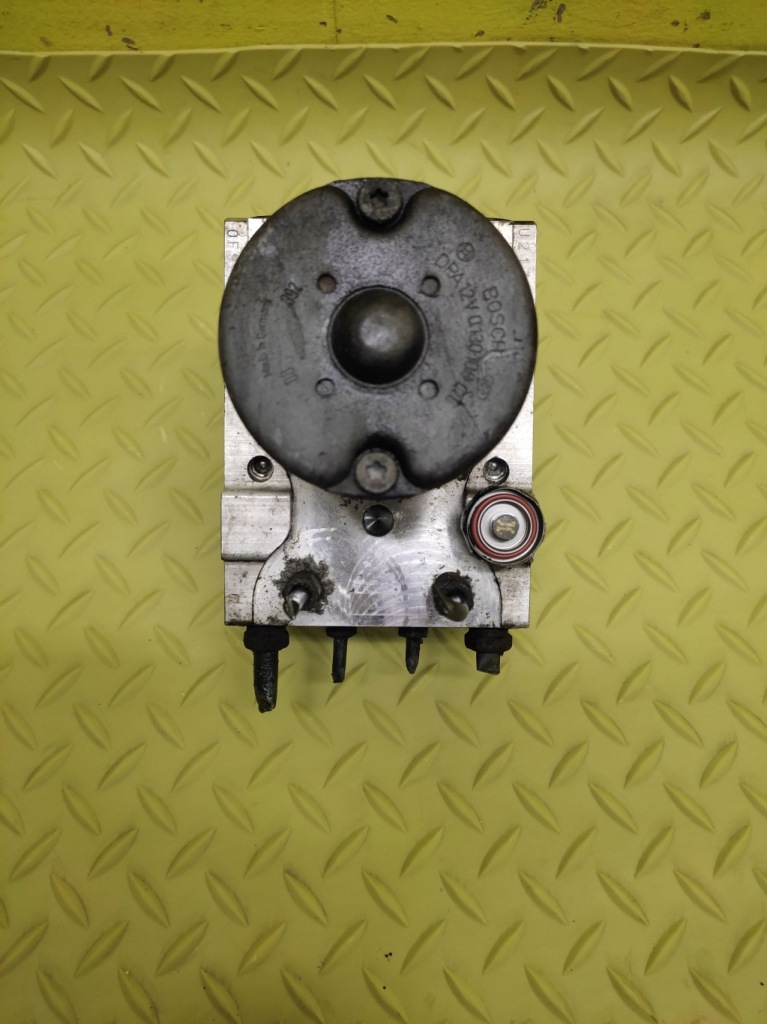 фото №5, Toyota avensis t25 2.4 насос abs 0265950129