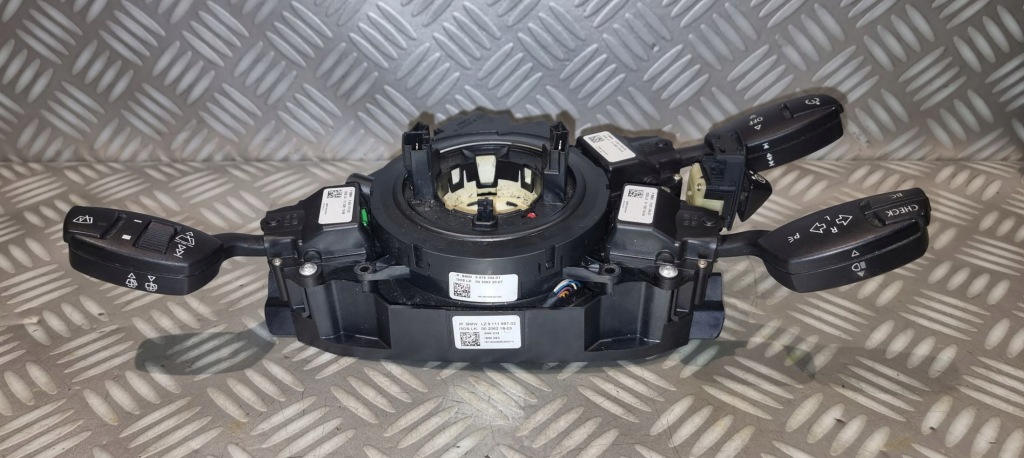 Bmw e60 e61 рестайлінг  перемикач комбінований стрічка датчик kąta повороту 9111997 Зі Шроту