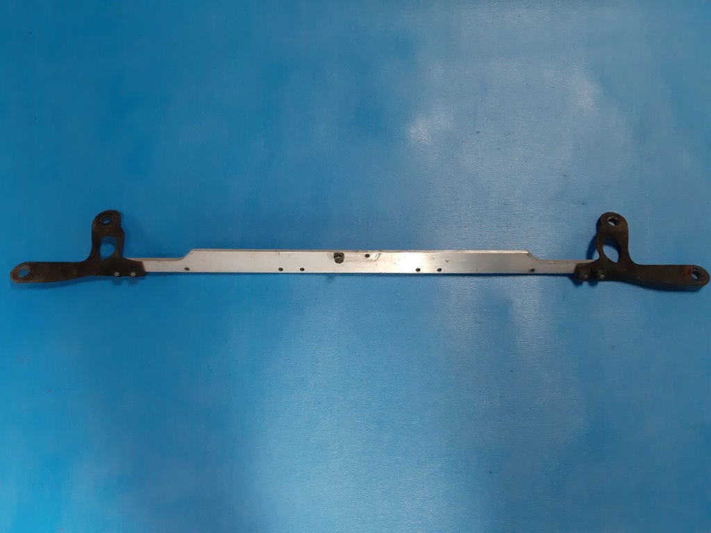 фото №1, Распорка чашка амортизаторов перед комплектная - audi a6 c5