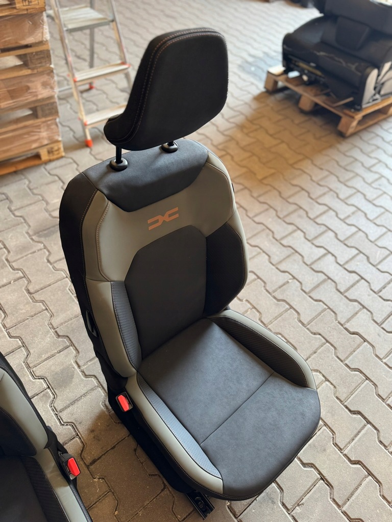 фото №12, Сиденья заднее сиденье сиденья салон обивка dacia duster iii 2024 2025