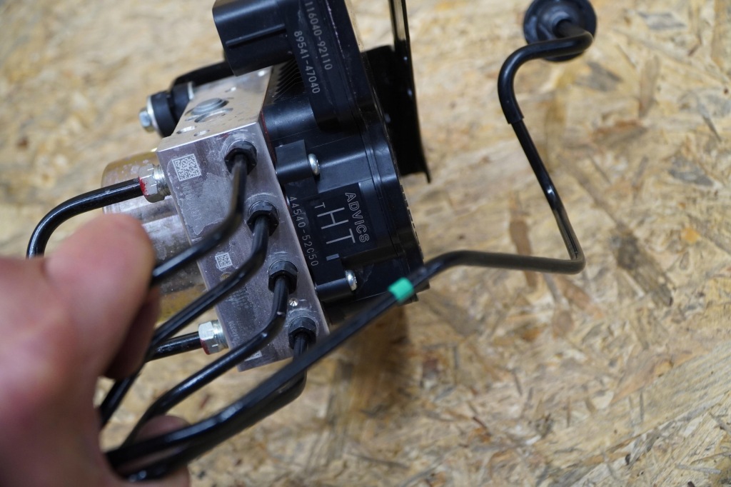 Насос abs 89541-47040 44540-52c50 lexus lbx nowa 0km 24r оригинал 1.5 hybid Доставка