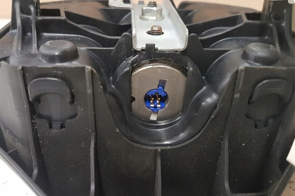 Подушка безопасности водителя peugeot 308 4a_, 4c_ 96345028zr 2.0l дизель 80kw 2004 Киев