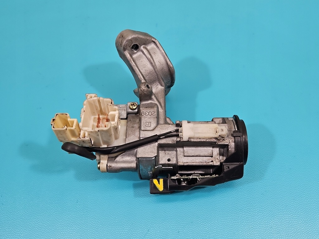 фото №14, Бортовой компьютер блок управления двигателя набор toyota corolla verso i 2.0 d4d