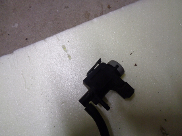 Клапан вакууму ford galaxy vw sharan 1 alhambra 99r 1.9tdi 95- Зі Шроту