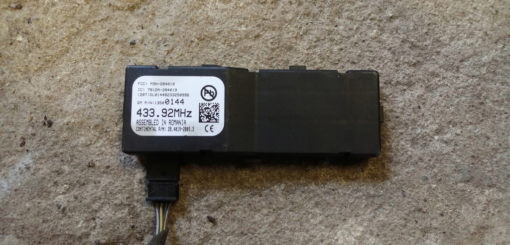 фото №1, Opel karl модуль антенны 13500144