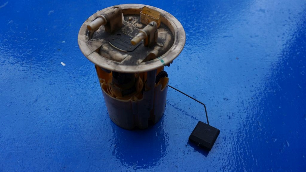 фото №1, Citroen c5 2.0 d hdi - насос топлива