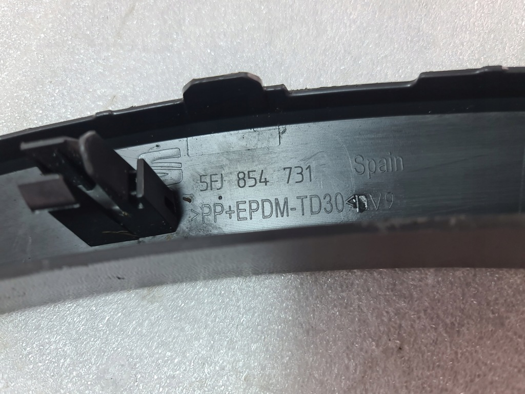 фото №14, Seat tarraco 19- молдинг накладка крыла левая передняя левый перед