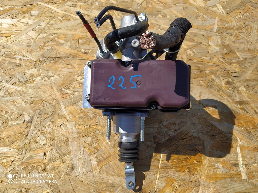 фото №1, Toyota chr насос гальмівна