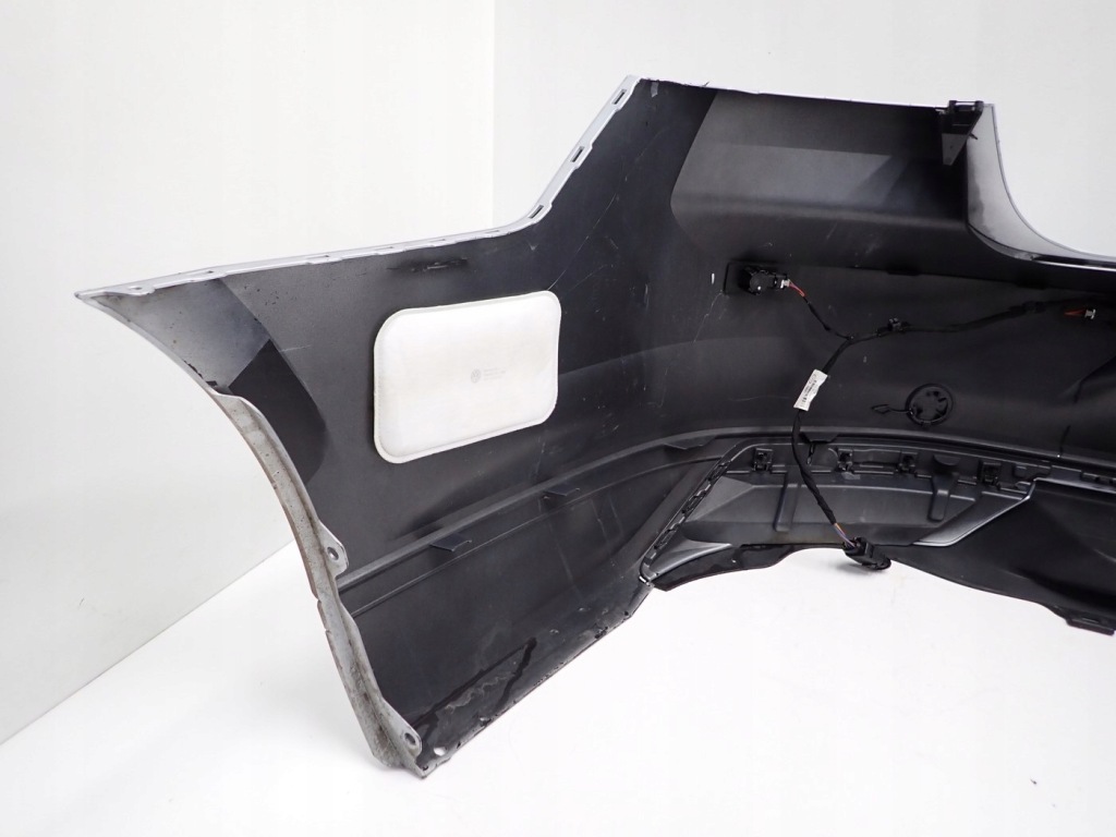 Бампер задний  задний оригинал vw passat b8 4xpdc жгут 3g5807421 седан на фаркоп в Украине