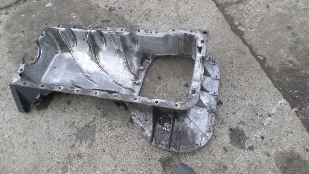 Mercedes w115 w123 200 d om615 поддон поддон масляная r1150141402 Оригинал