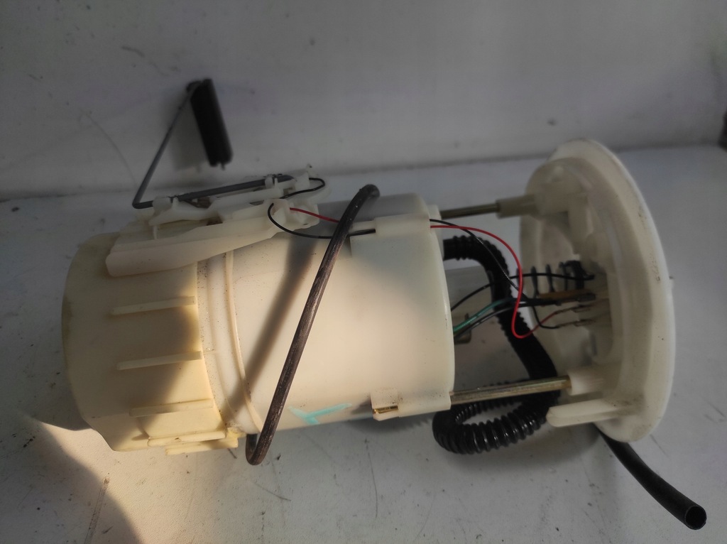 фото №1, Насос пального renault espace iv 2.0t 8200008527