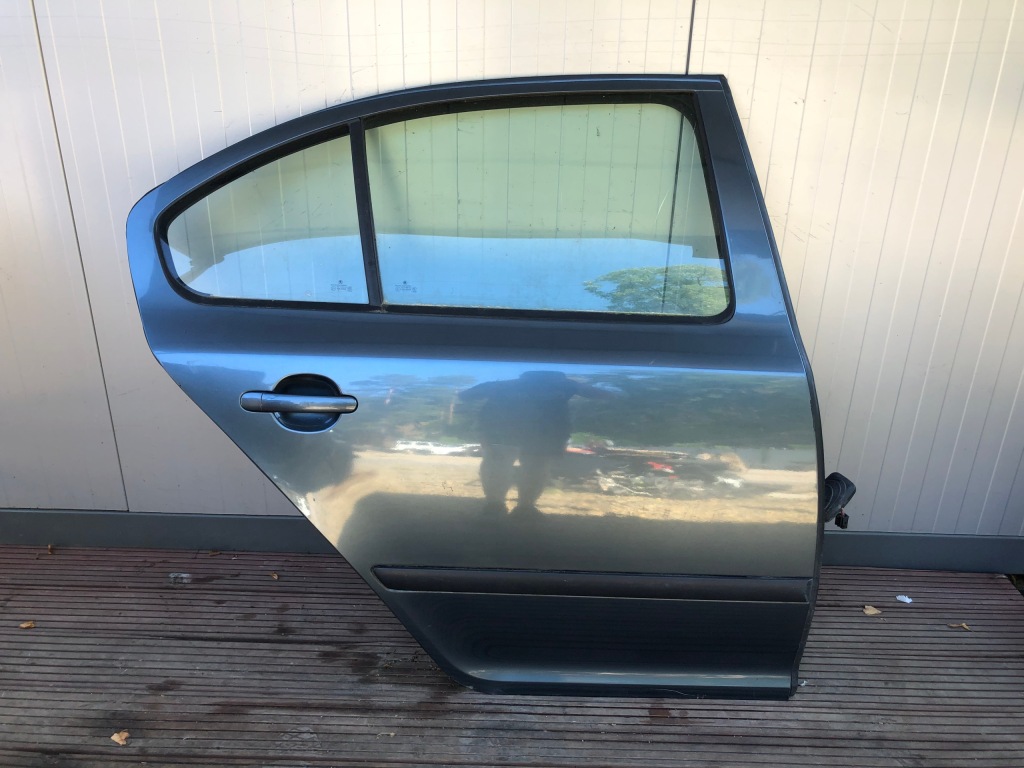 фото №1, Octavia ii hb полный дверь правый задняя