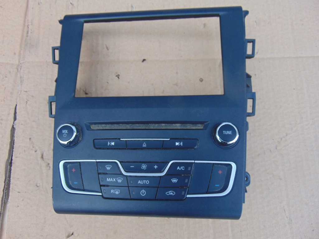 фото №1, Панель радио кондиционер ford mondeo mk5