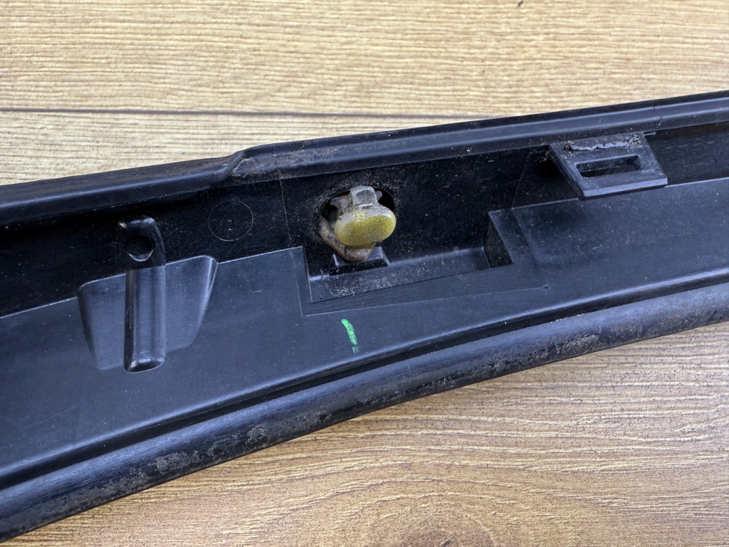 фото №8, Молдинг стекло лобовое левая peugeot 508 i - лак eehd org