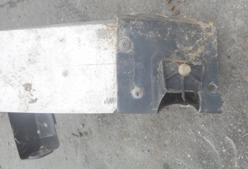 фото №5, Mercedes r-klasa w251 балка бампера перед