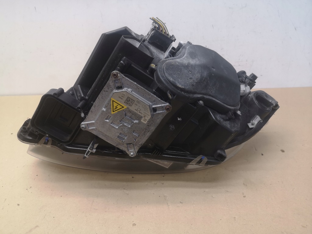 фото №11, Лампа права перед bixenon bmw 3 e92 e93 coupe przedlift 06-10 uk