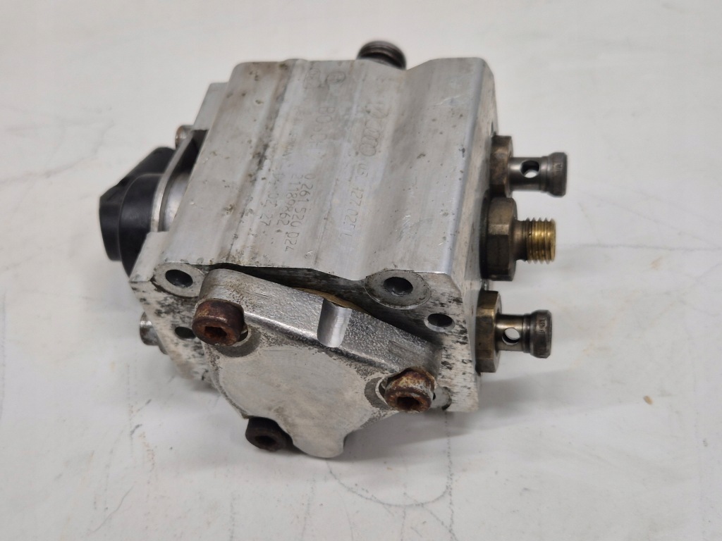 Насос топлива 03c127025l 0261520024 golf v touran a3 leon 1.4 1.6 fsi Доставка