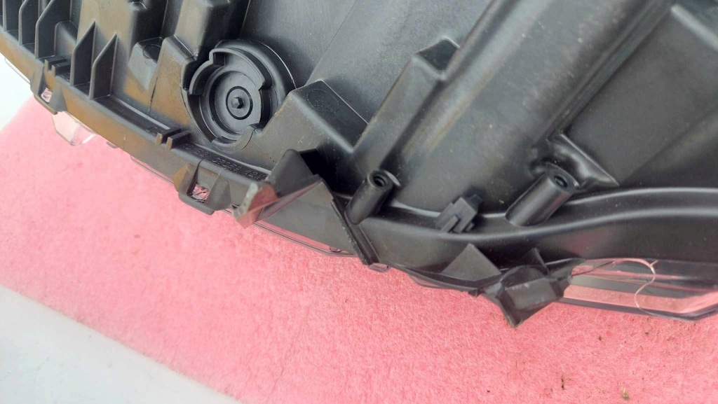 Citroen c5 3 x7 фара правый  перед передняя обычная + led новая оригинальный номер 2305 Цена