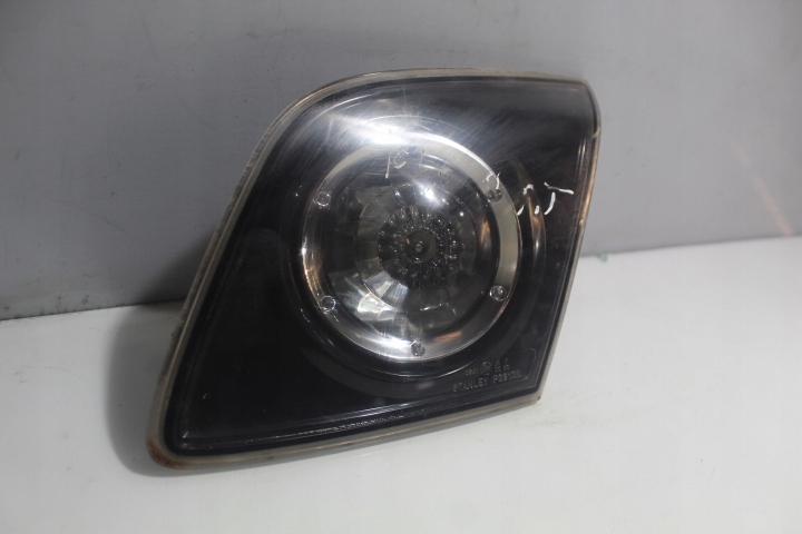 фото №1, Лампа права задня w кришка багажника mazda 3 i