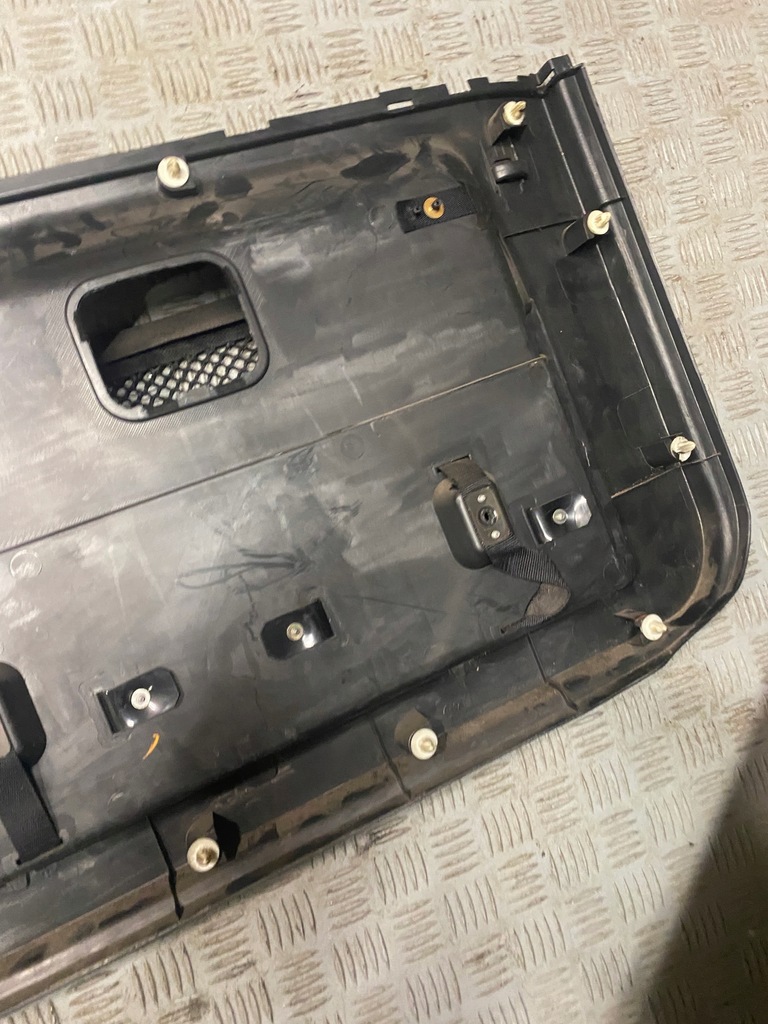 фото №6, Mitsubishi pajero iii 99-06 обшивка оббивка кришки задня xr391191