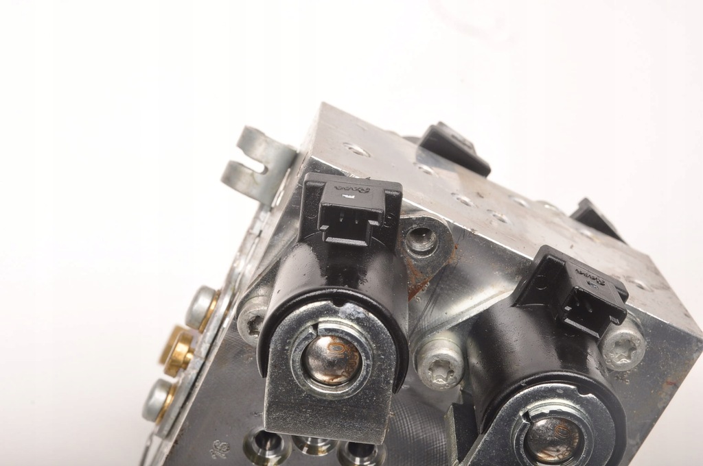 фото №15, Volvo c70 ii насос двигатель складывания крыша 09466628