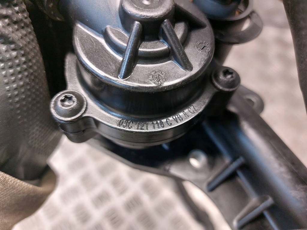 фото №6, Корпус термостата магистраль wody vw golf v 1.4 fsi 03c121118c 03c121121c