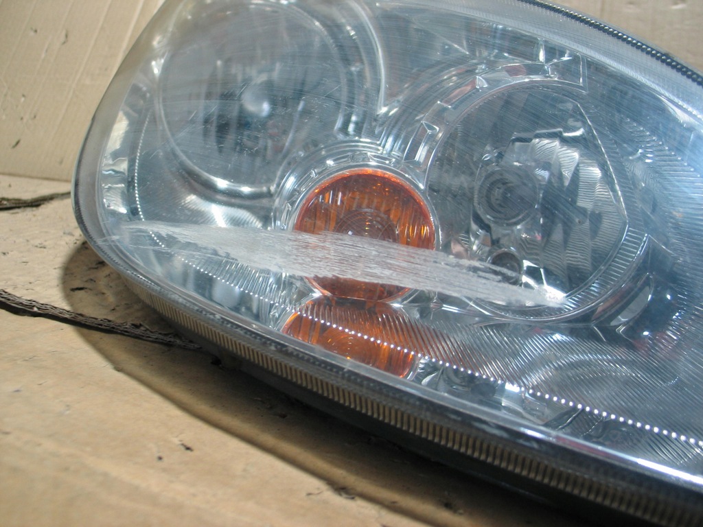 фото №11, Лампа перед mitsubishi colt 6 z30 04-08 europa