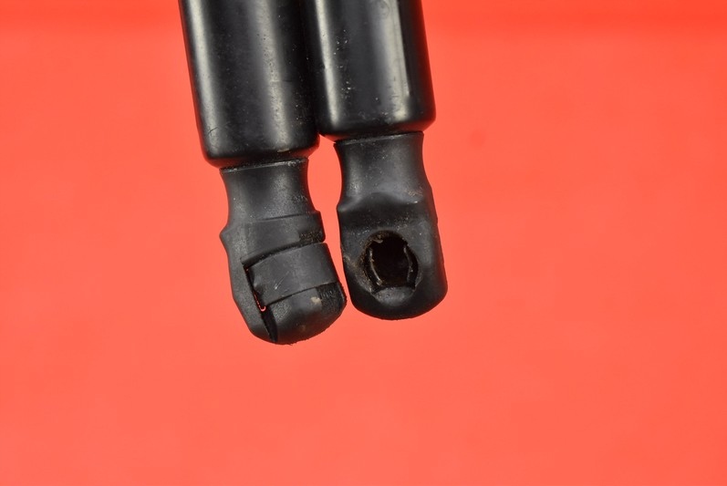 фото №9, Привід амортизатори кришки 105194 audi q7 4l 05-09