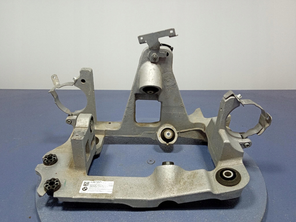 фото №1, Bmw ix3 g08 кронштейн кронштейн компресора 9461041