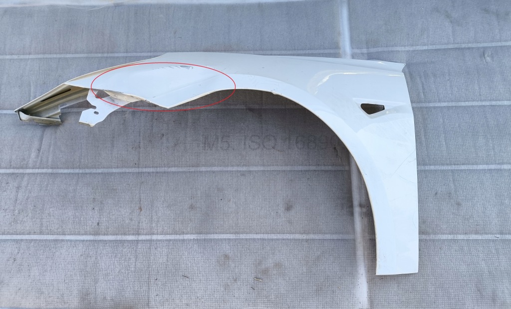 Купити Крило ліве перед tesla 3 3