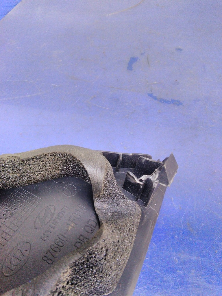 фото №6, Kia sportage ii заглушка дверь треугольник 87660-1f010