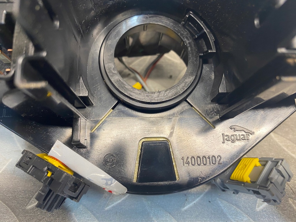 фото №4, Mantka комбинированный лента шлейф aston martin db9