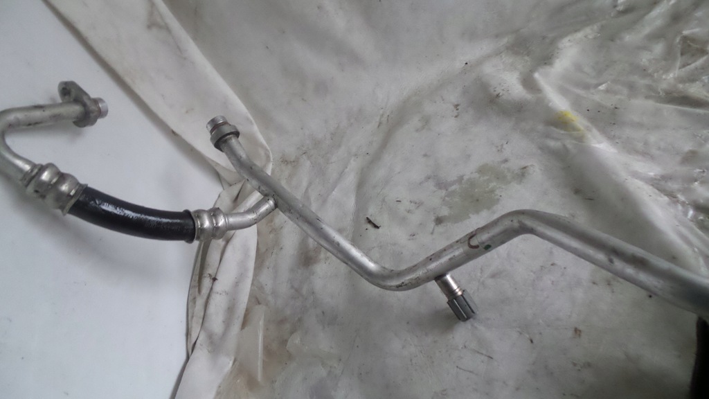 фото №7, Шланг кондиціонера renault zoe 924902956r трубка кондиціонер