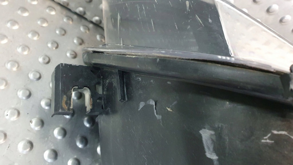 фото №7, Лампа перед правая audi a3 8p0941004k 03-