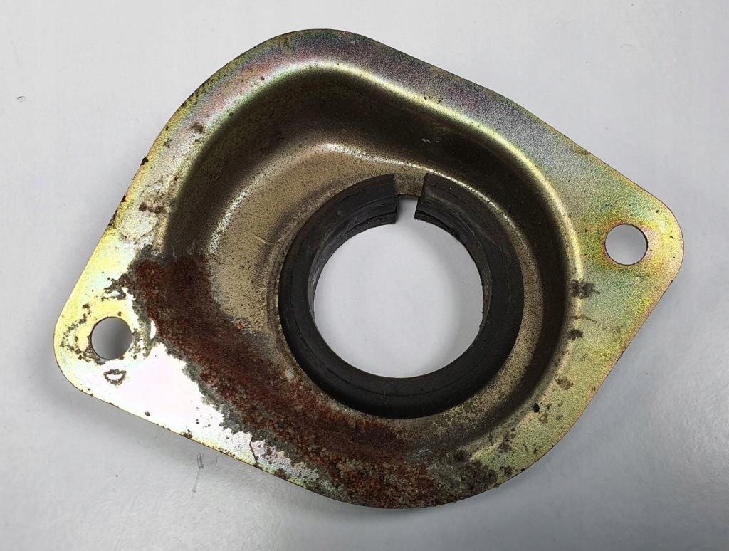 фото №1, Кронштейн резиновый элемент трубы воды toyota mr2 ii sw20 2.0 16v