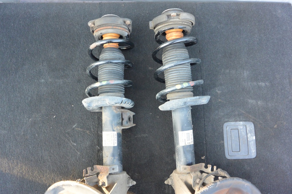 фото №7, Macpherson kpl перед поворотный кулак audi tt 8j 2.0 tdi