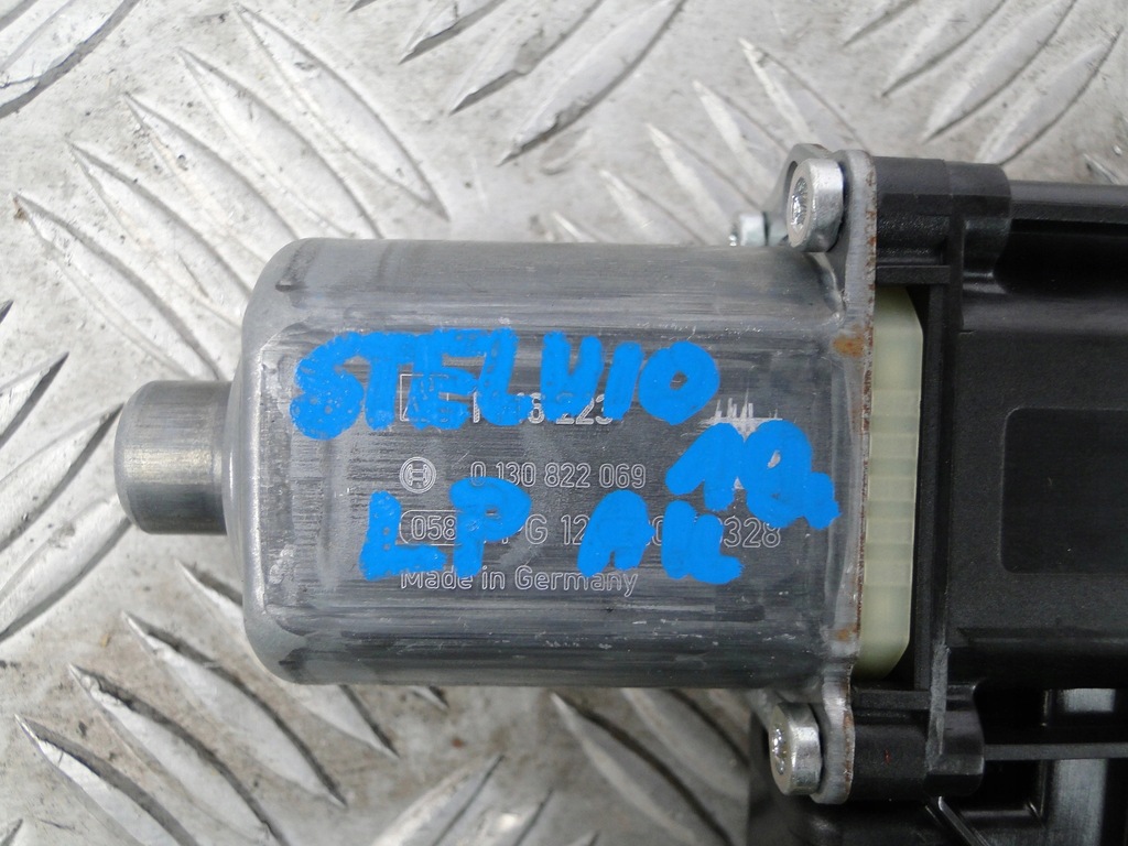 фото №14, Alfa romeo stelvio q4 моторчик стекло