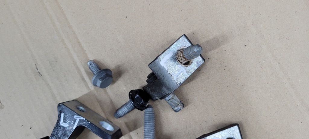 фото №7, A3 8v lift s3 петля петли дверь левая левый задняя sedan ly9b