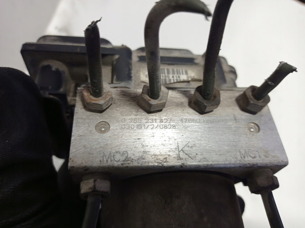 фото №8, Насос abs nissan almera n16 0265800364