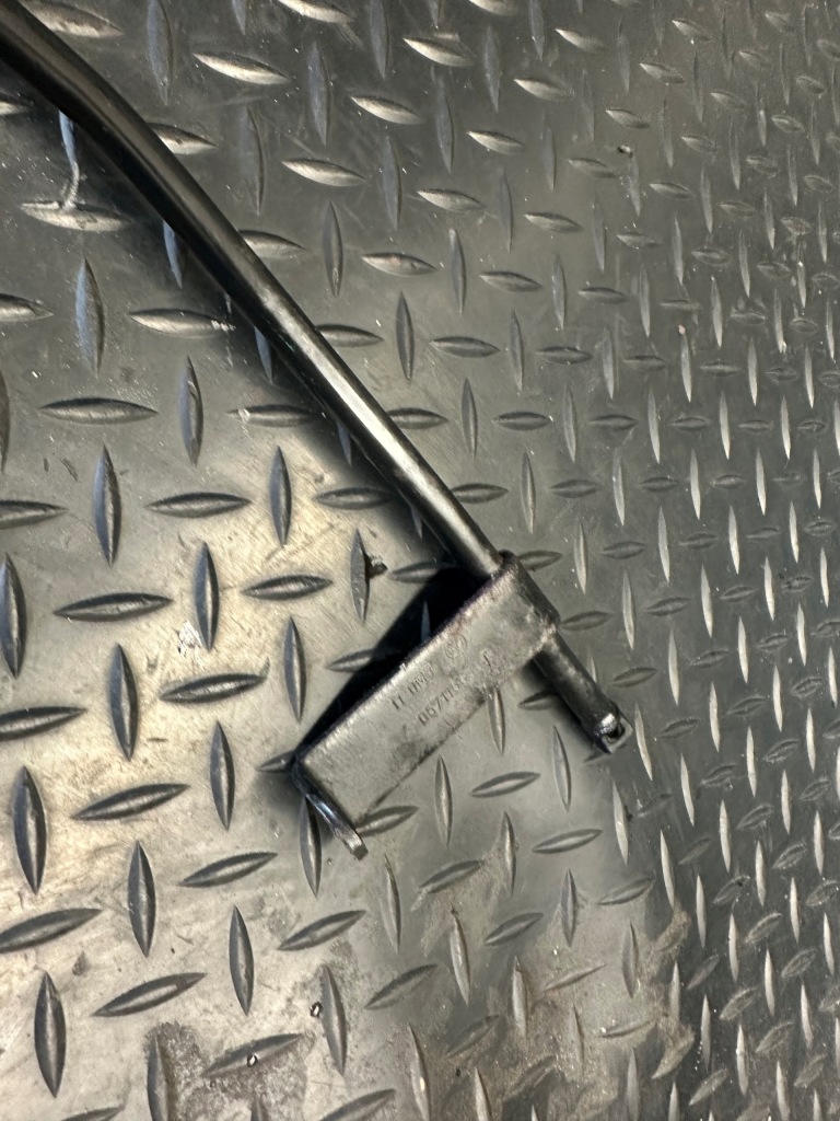 фото №7, Щуп горловина щупа оливи audi a8 d4 4.2 tdi cds 057115630t