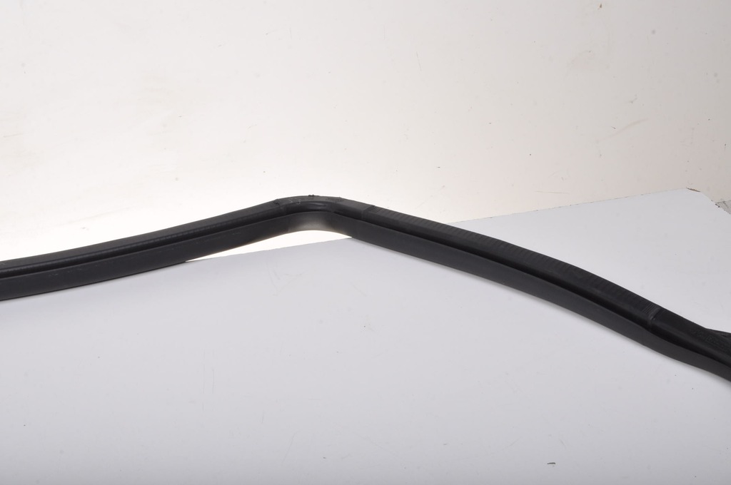 фото №7, Maserati levante s q4 прокладка дверь левый задняя