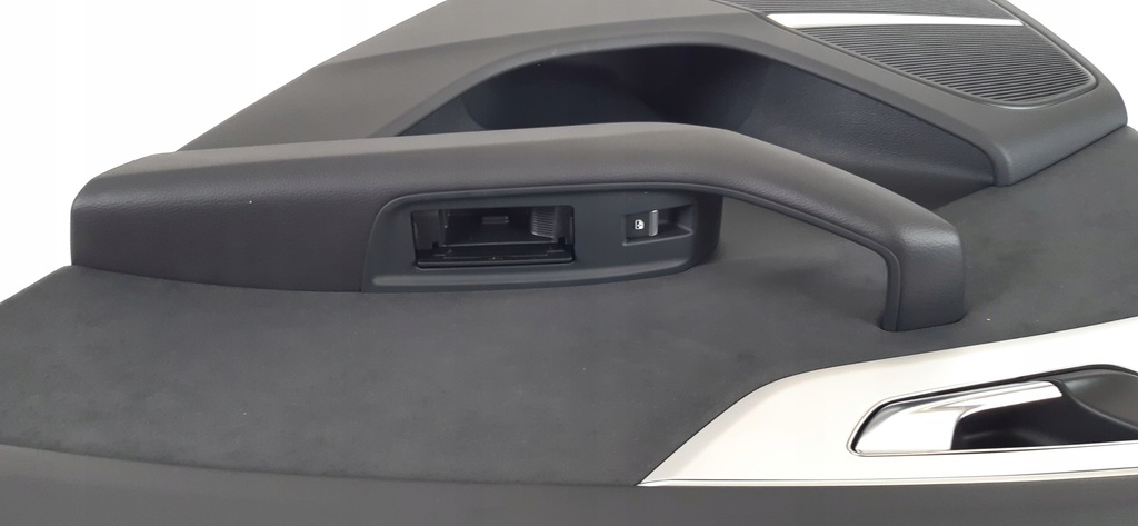 фото №7, Audi q8 обшивка дверь правый задняя 4m8.867.318