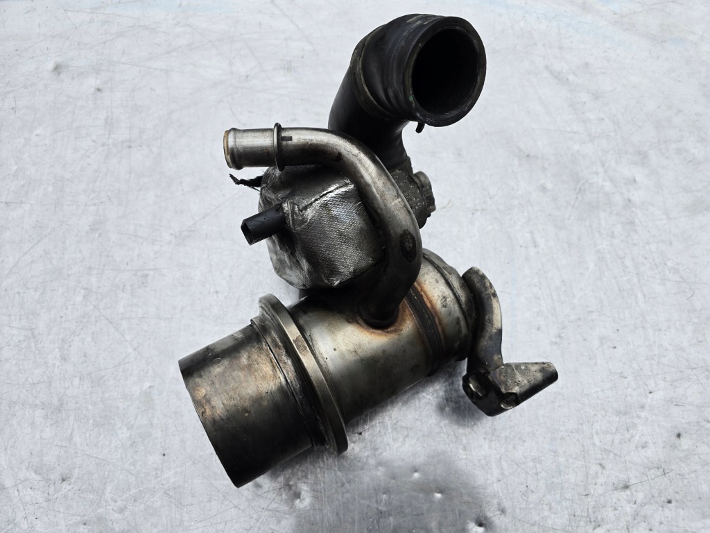 фото №1, Audi vw 2.0tdi радиатор выхлопных газов egr 04l131512bh